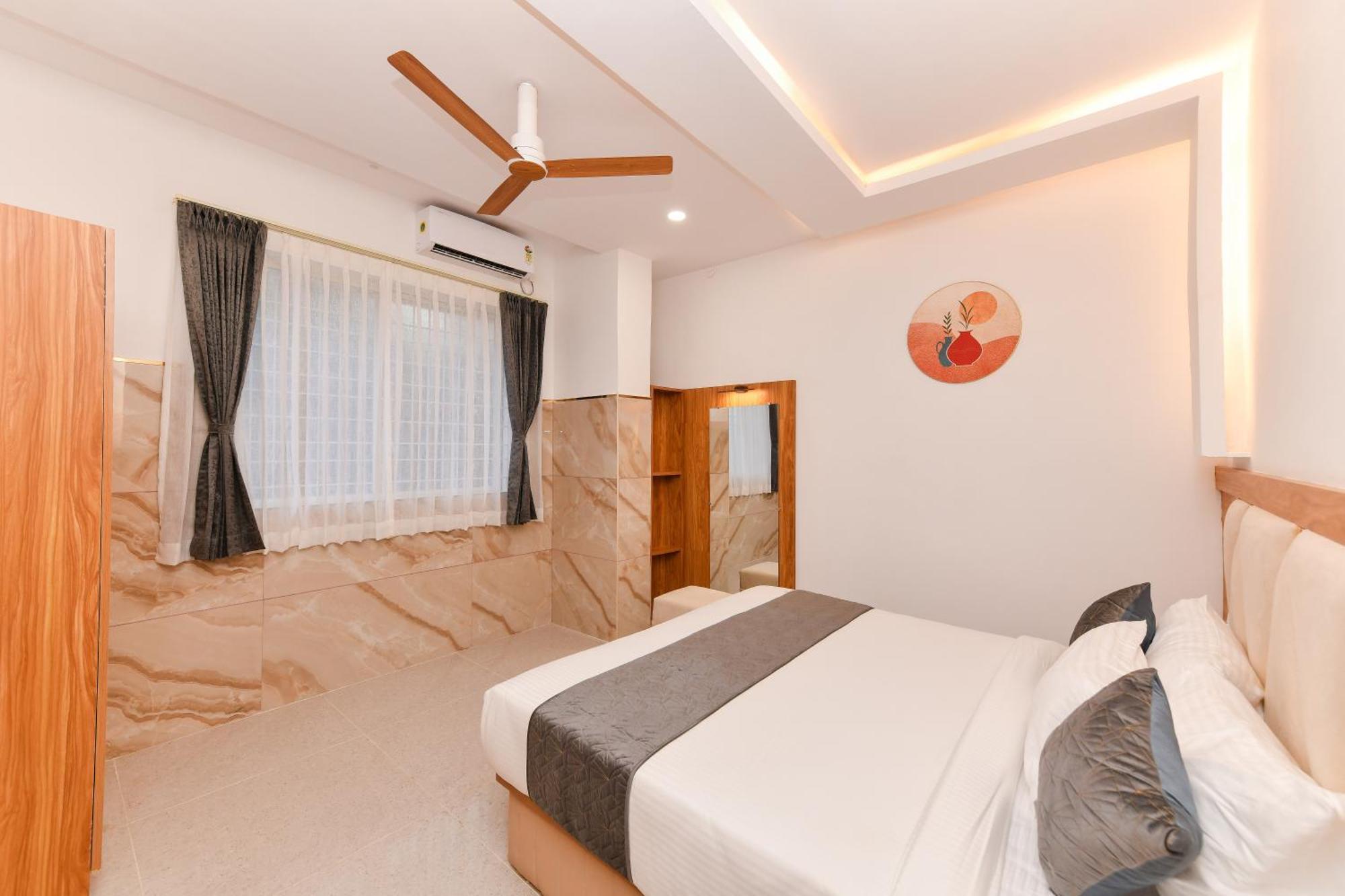 Hotel Shine International Mysore Exteriör bild