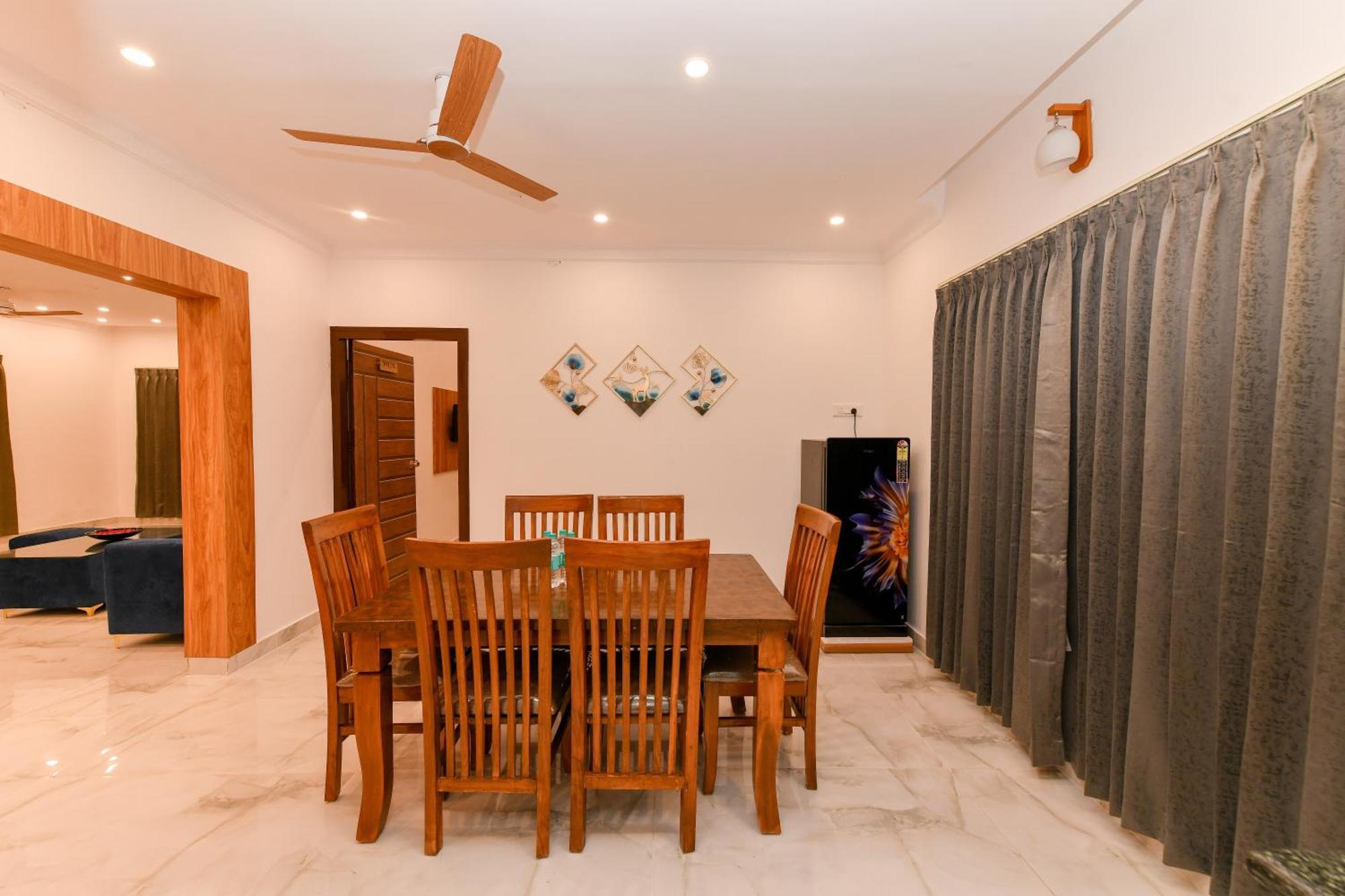 Hotel Shine International Mysore Exteriör bild