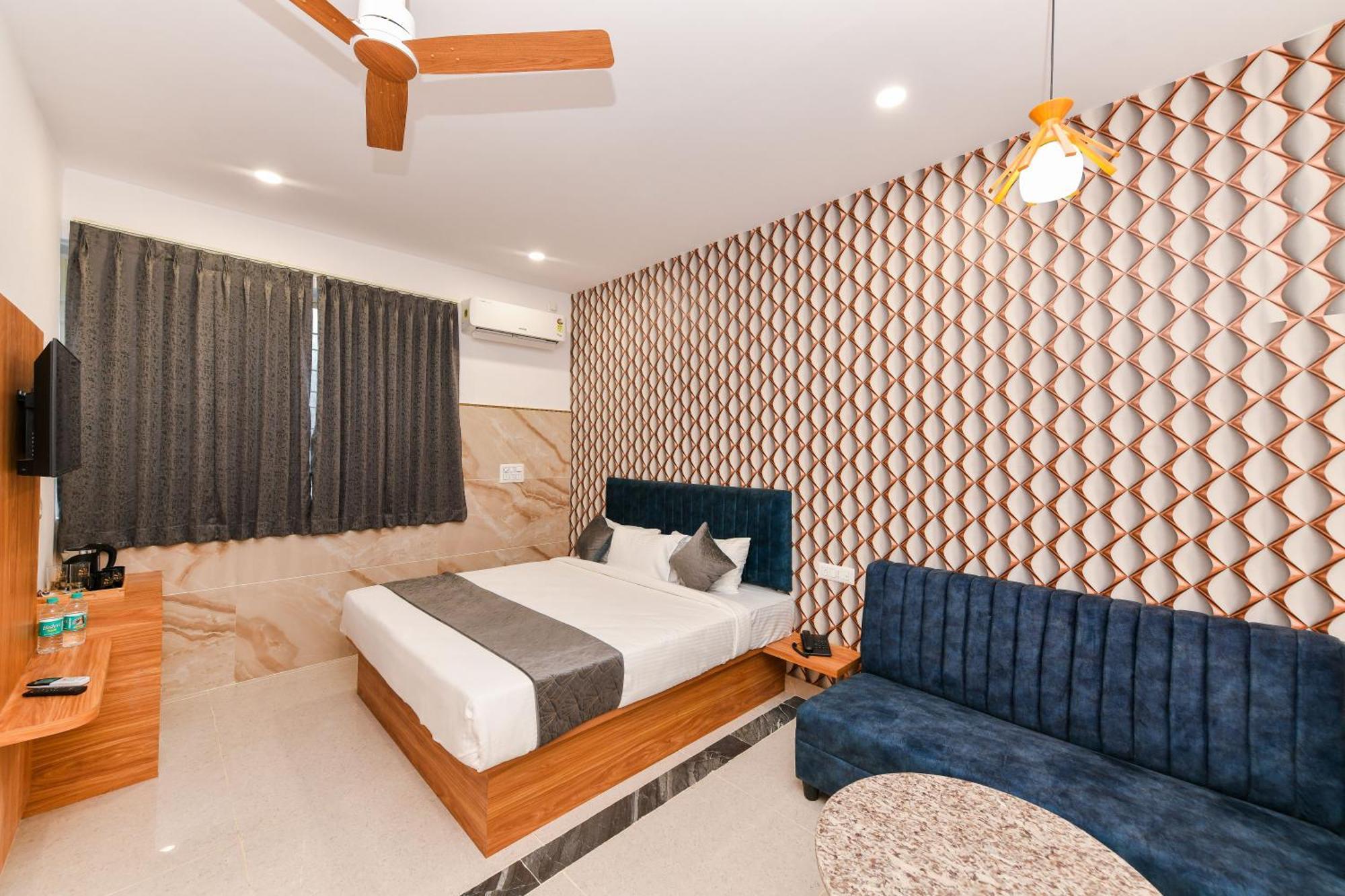 Hotel Shine International Mysore Exteriör bild