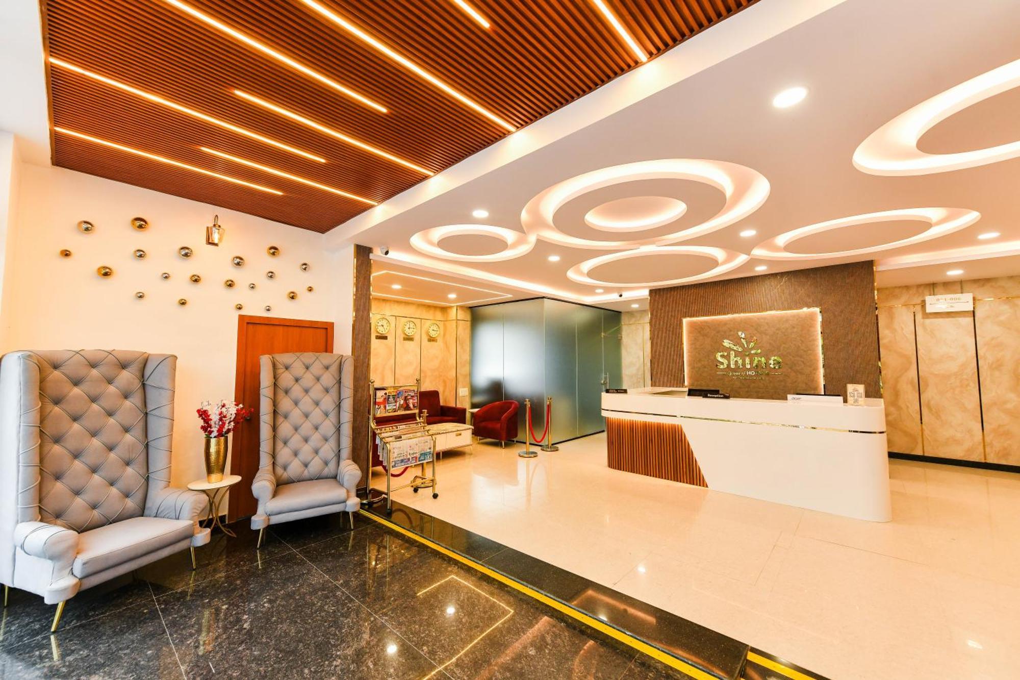 Hotel Shine International Mysore Exteriör bild